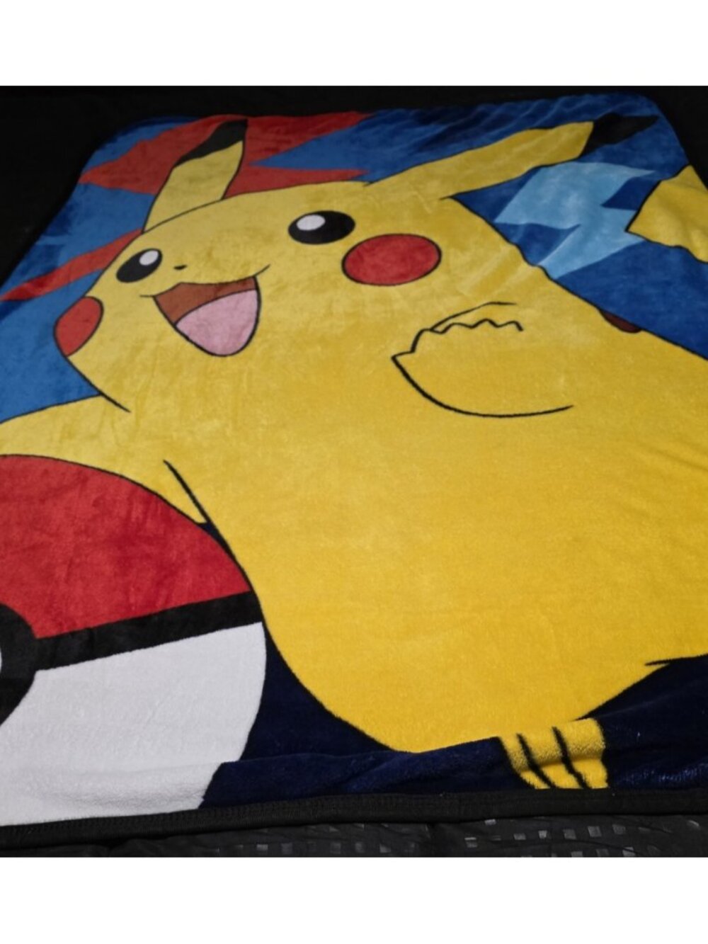 Pokemon Pikachu Throw Blanket 45 x 61" Pokeball Quick Capture Plush 2024